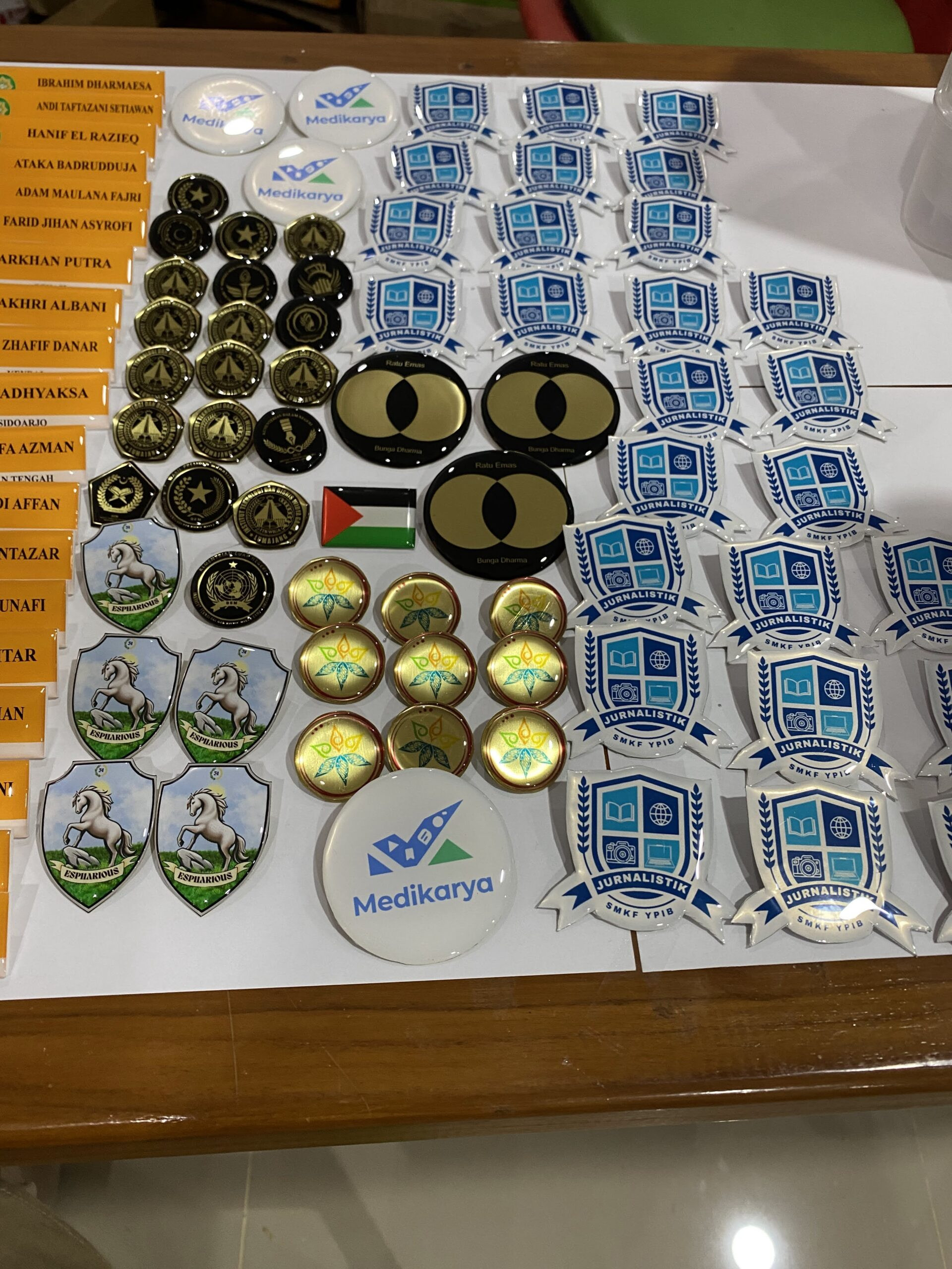 produksi pin custom magnet